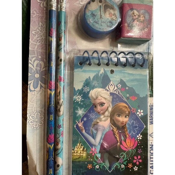 Disney’s Frozen 5 piece study set - Picture 3 of 8